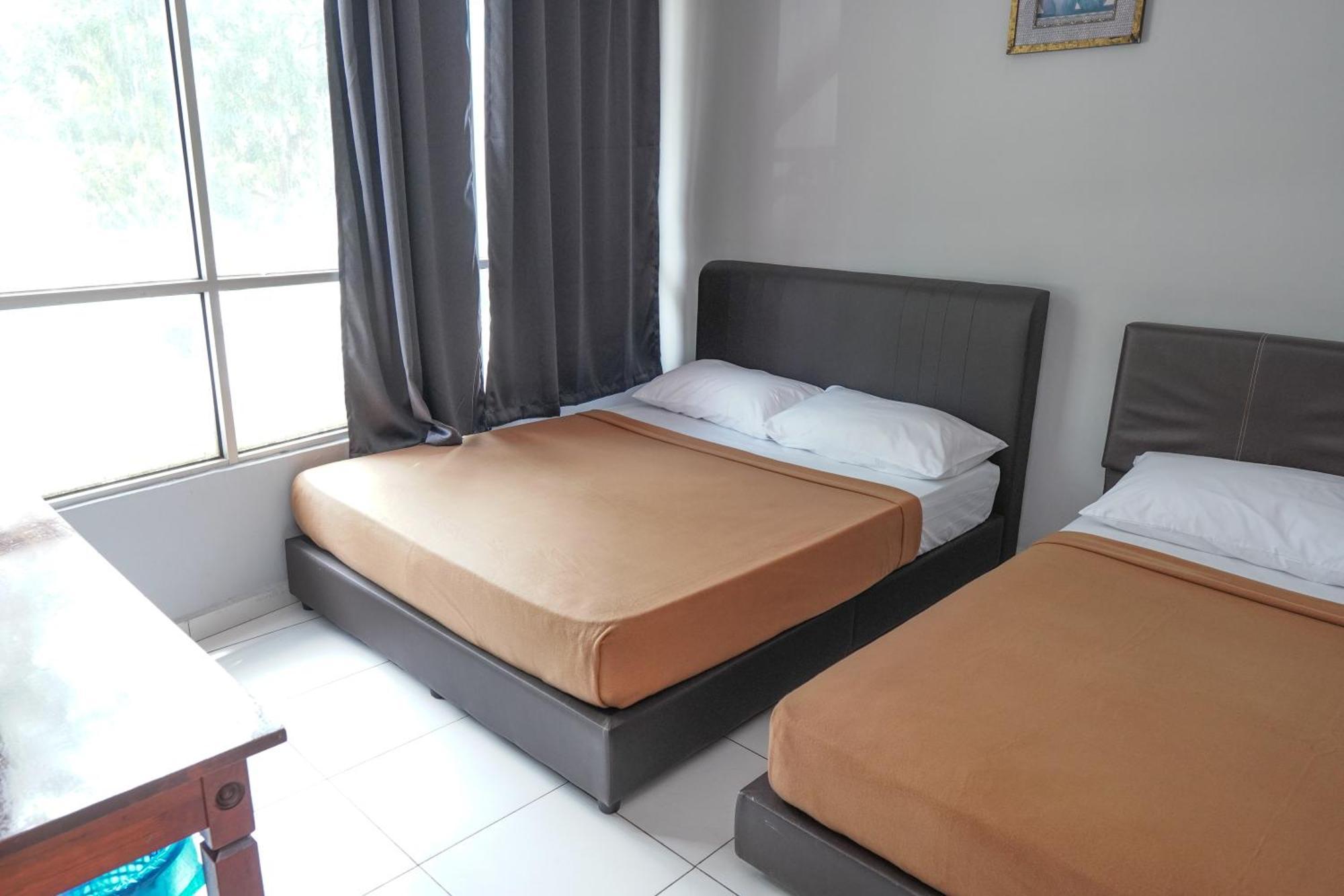 Hotel Sixty Nine Johor Bahru Kültér fotó