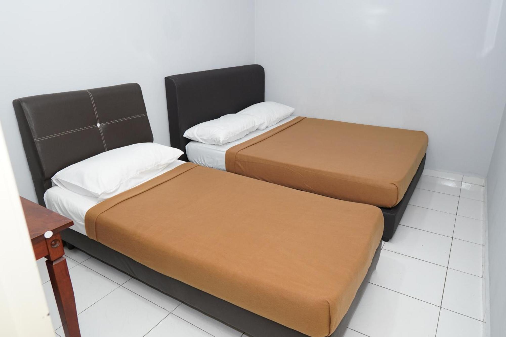 Hotel Sixty Nine Johor Bahru Kültér fotó