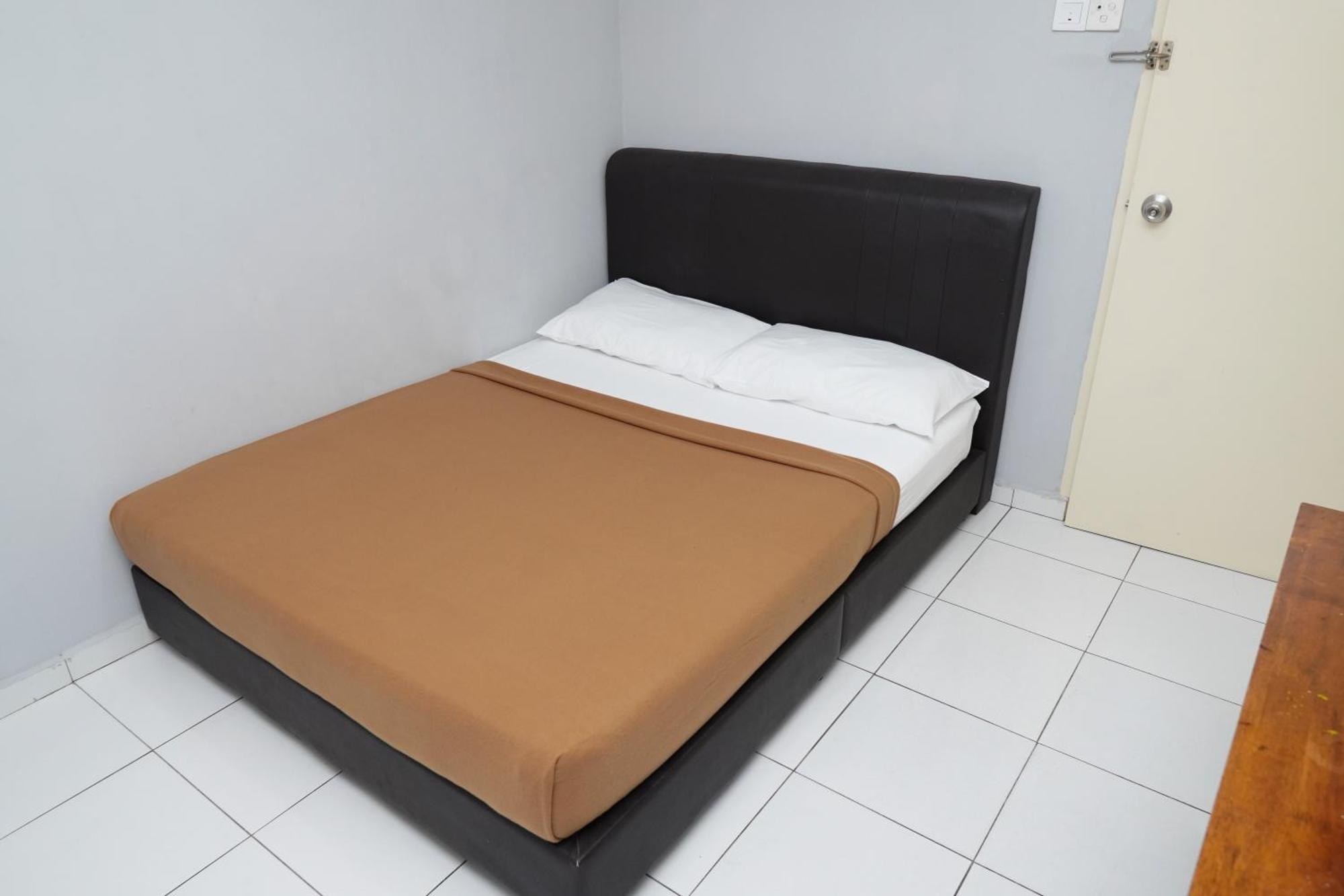 Hotel Sixty Nine Johor Bahru Kültér fotó
